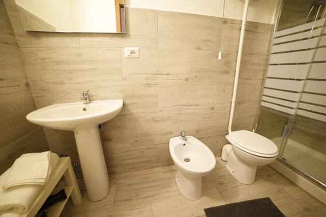Bagno — Camera 1
